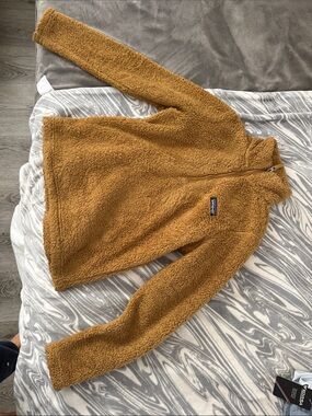 Patagonia Sherpa Fleece Jacket in Camel Brown